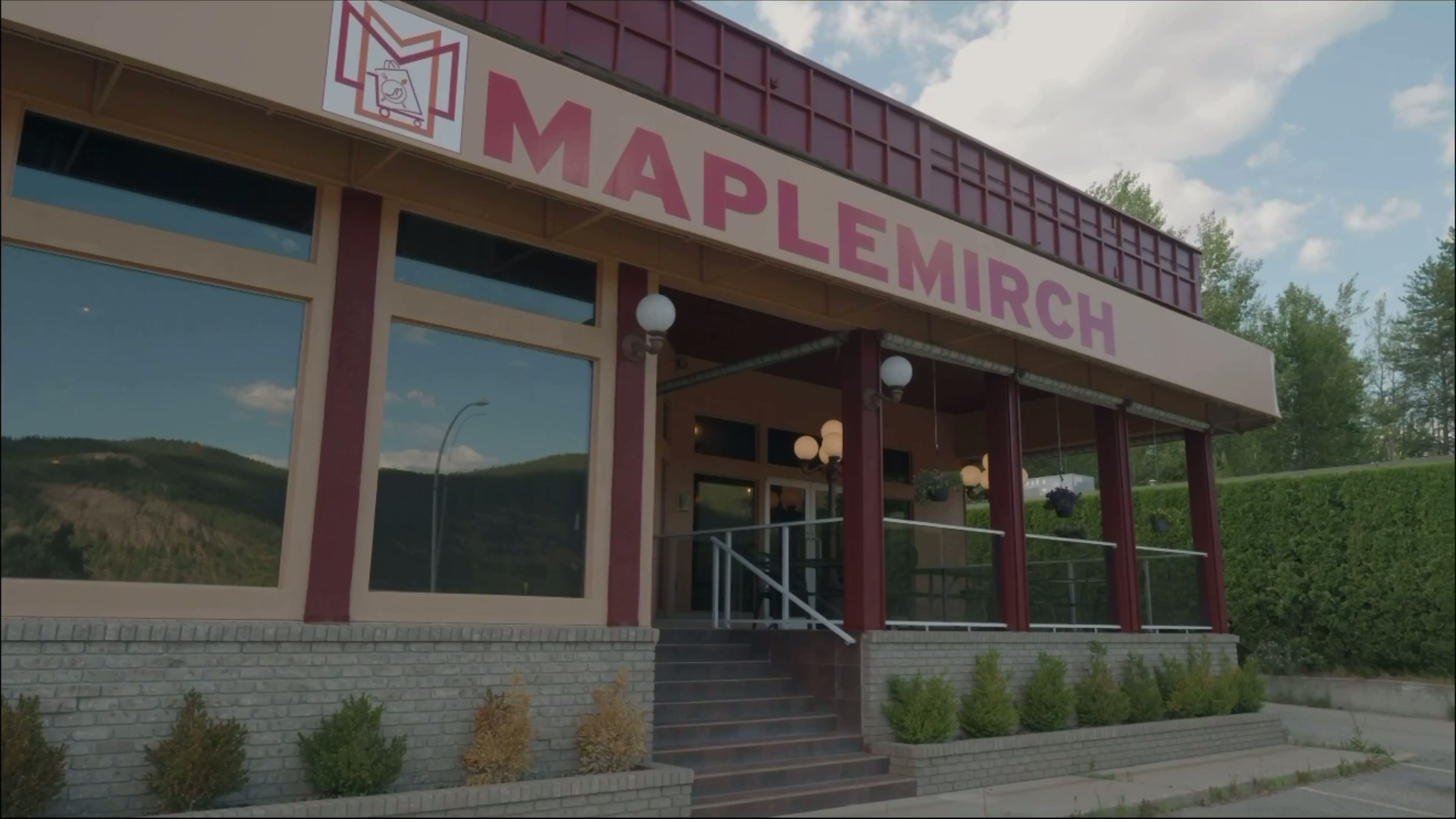 Chef finishing a plate at MapleMirch